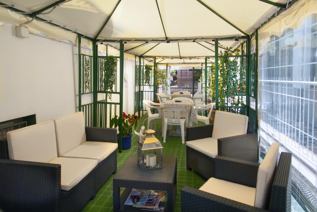 Caesar Hotel 3*